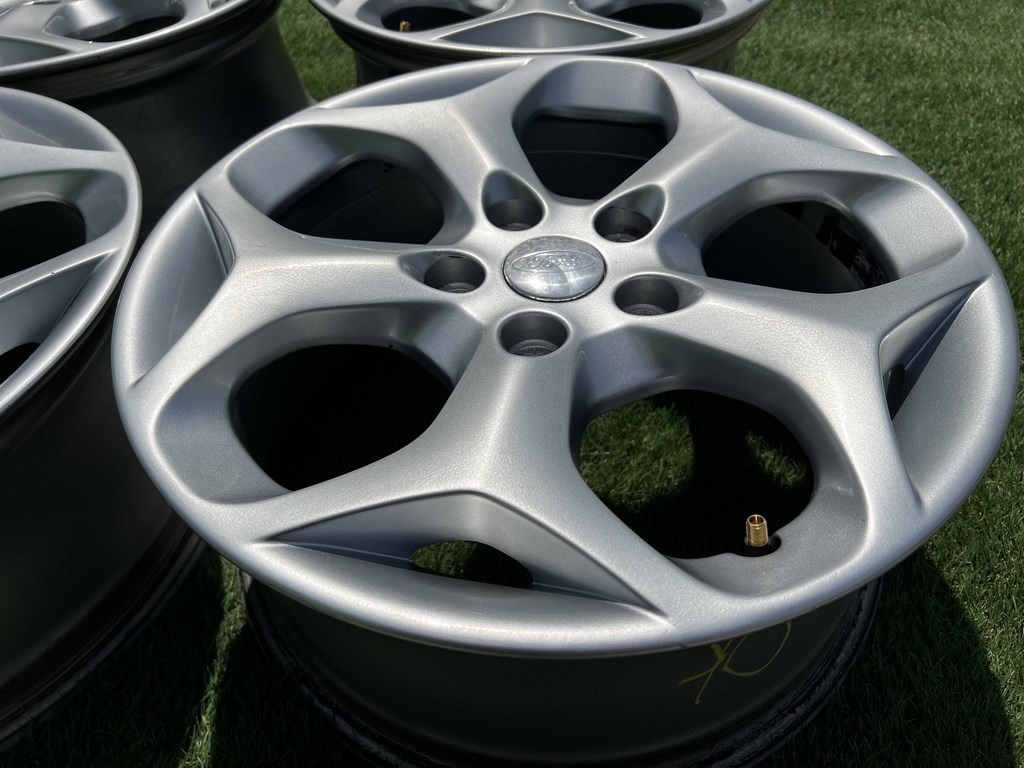 5x108 16" Ford Y gyári alufelni 7Jx16h2 ET50 6. kép