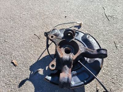 Toyota Yaris (XP90) Bal első Csonkállvány Kerékaggyal