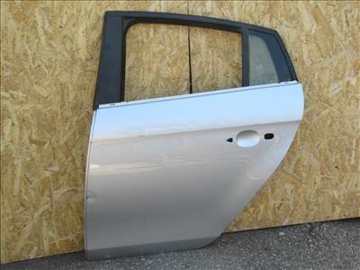 111125 Fiat Bravo 2007-2014 bal hátsó ajtó a képen látható sérüléssel 51839096