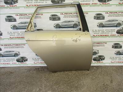 11991 Alfa Romeo 156 kombi arany metál színű, jobb hátsó ajtó 60676315