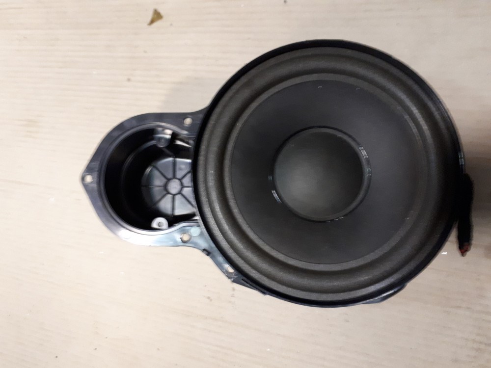 Volkswagen Passat B6 hangszóró első ajtóba 3C0035454 1. kép