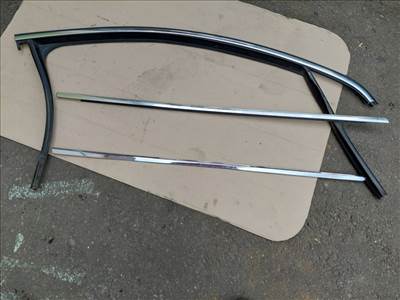 Volkswagen Passat B6 jobb első ajtó krómlécek kpl 3C4837644B_KPL