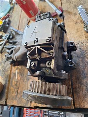 059 130 106 A 2.5 v6 tdi Adagoló 
