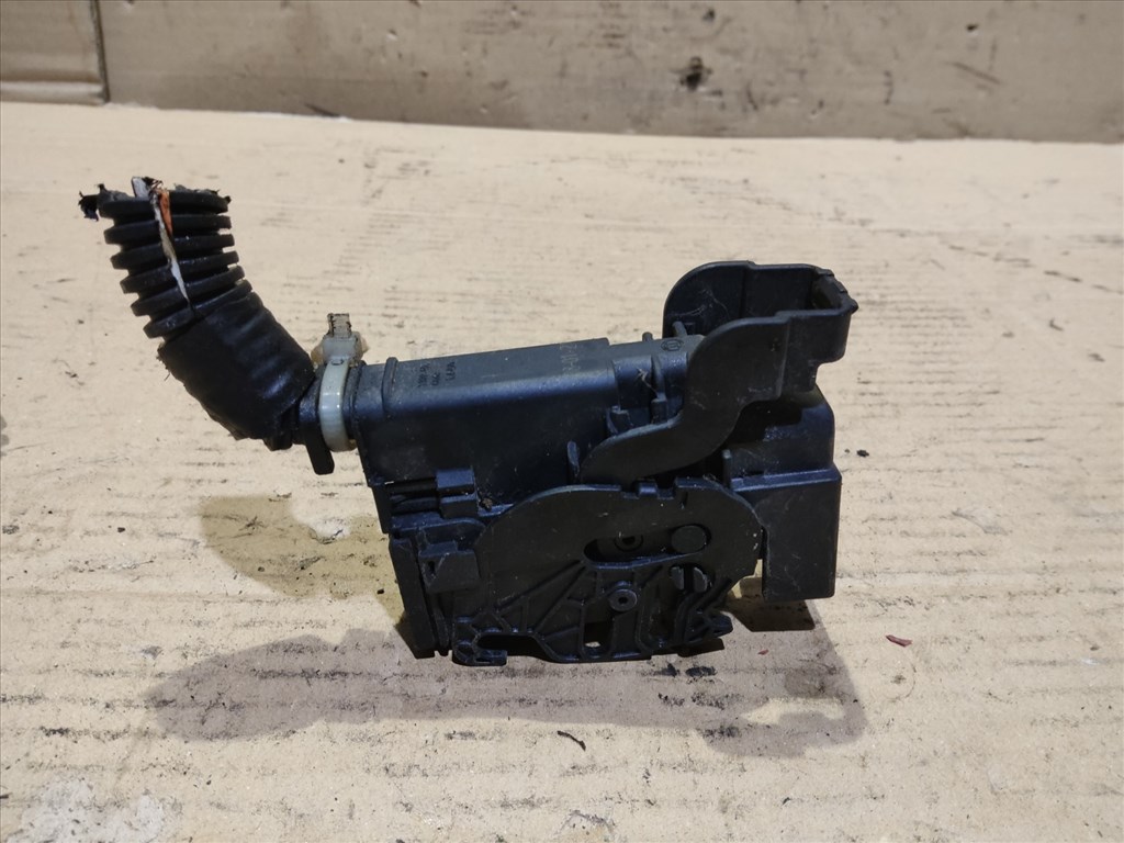 166867 Toyota Aygo 2005-2014 ABS Elektromos csatlakozó H44510-0H010 1. kép