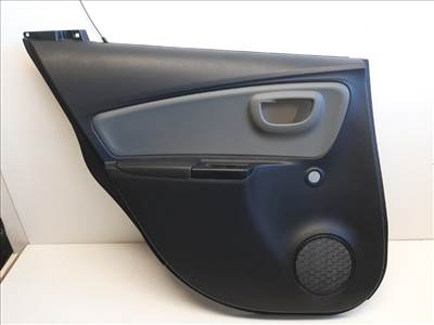 Toyota Yaris (XP130) bal hátsó ajtókárpit