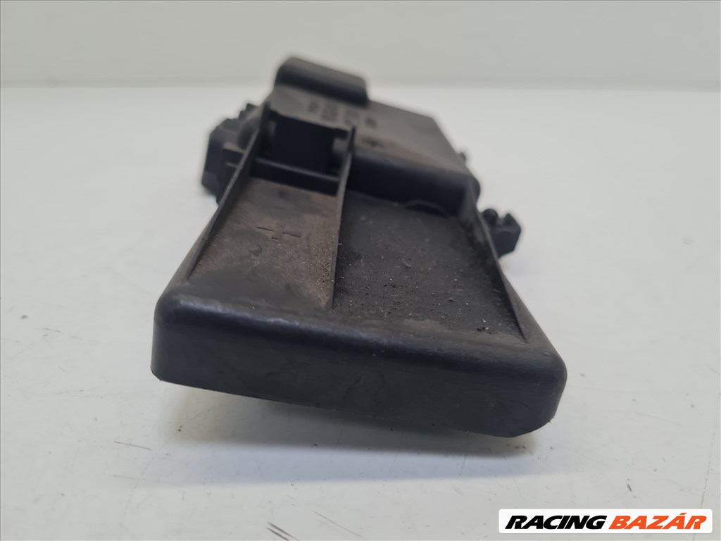 Volkswagen Golf IV biztosítéktábla motortér (19893) 1j0937550 4. kép