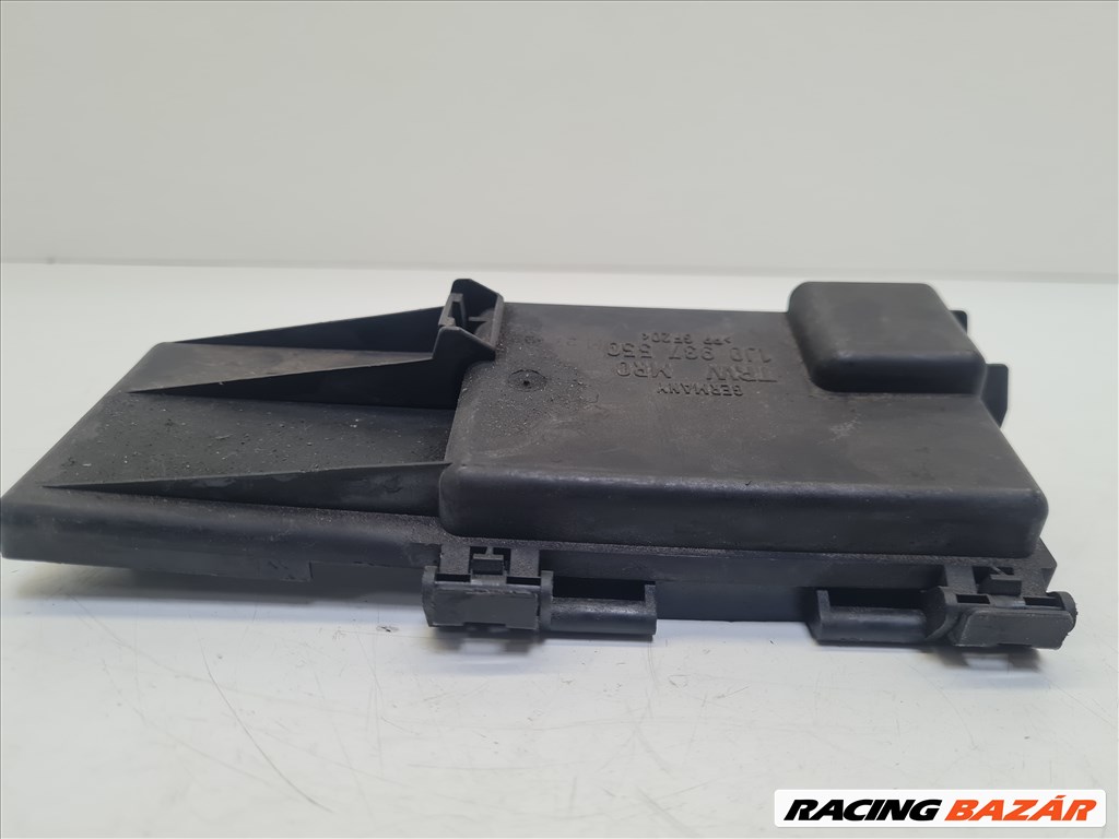 Volkswagen Golf IV biztosítéktábla motortér (19893) 1j0937550 5. kép