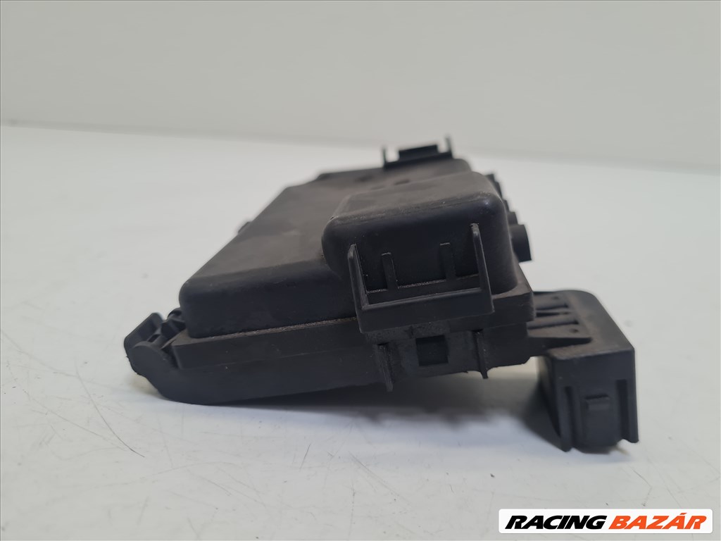 Volkswagen Golf IV biztosítéktábla motortér (19893) 1j0937550 6. kép