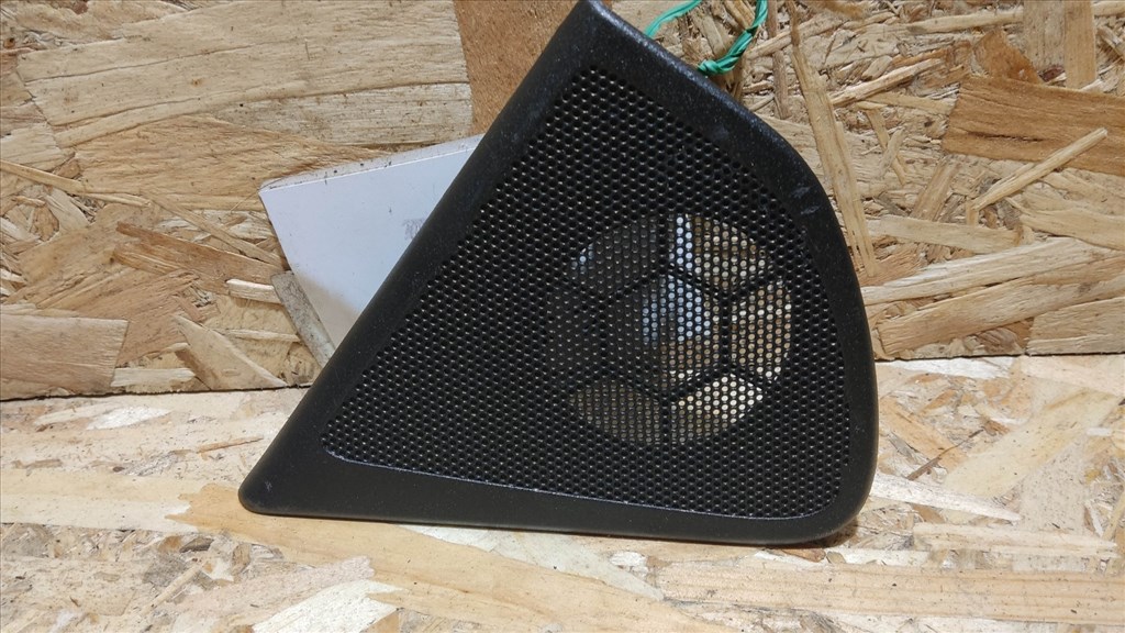 Alfa Romeo Giulietta jobb hátsó hangszóró takaró 1. kép