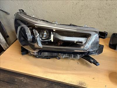 Toyota Hilux (AN120/AN130) Jobb első lámpa 81110-yp430 