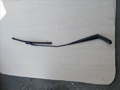 Volkswagen Caddy-Touran ablaktörlő kar jobb 2K1955410B