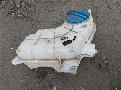 Seat Exeo-Audi A4 kiegyenlítő tartály 8E0121403A
