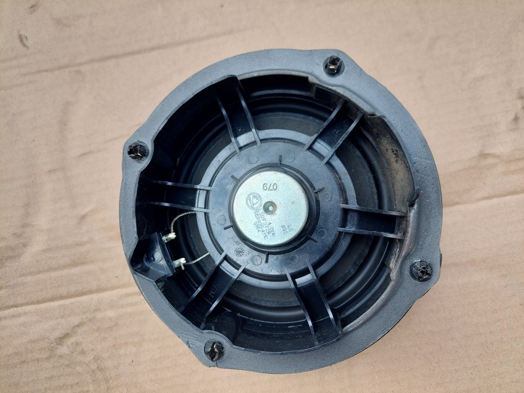 Skoda Octavia III hangszóró első-hátsó 5E0035411C 2. kép