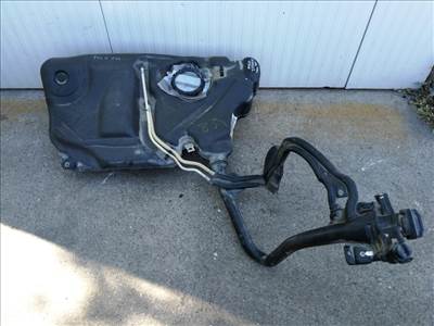 Volkswagen Polo (6R) üzemanyag tank (üzemanyagtartály) 6R0201085B
