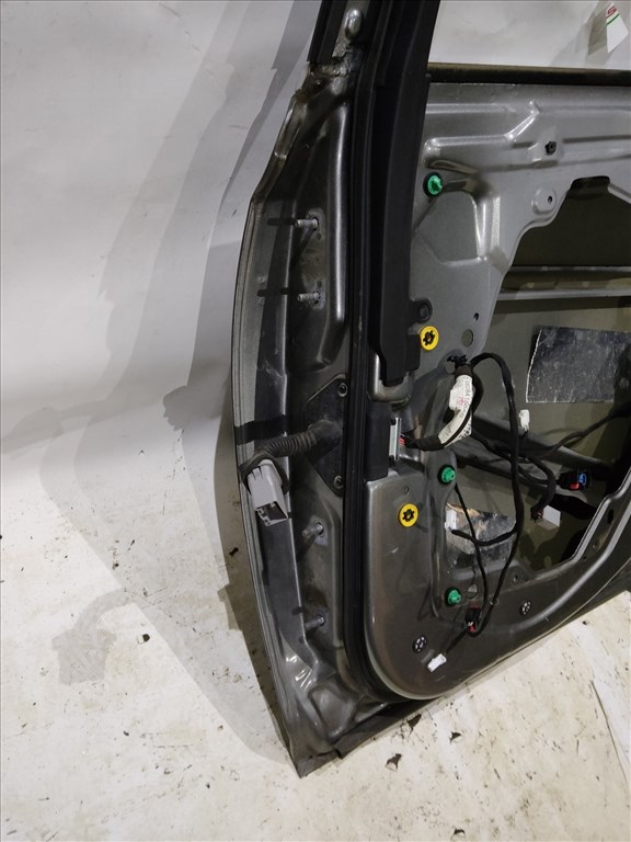 170998 Lancia Thema 2012-2014 grafit szürke színű jobb hátsó ajtó 3. kép