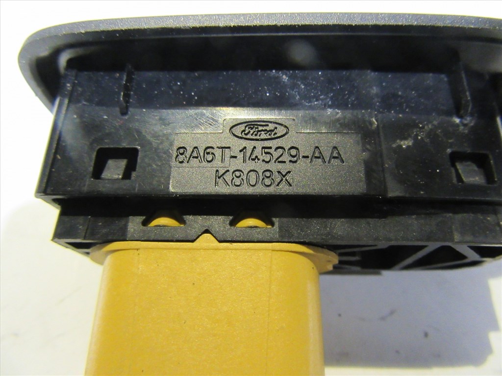 Ford Fiesta jobb első ablakemelő kapcsoló 8a6t14529aa 3. kép