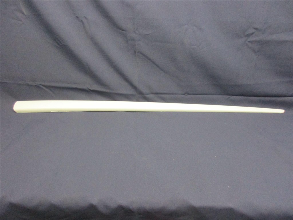 Fiat Punto II. 3 ajtós, 0117221 számú, utángyártott új, alapozott, jobb első ajtó díszléc 1. kép