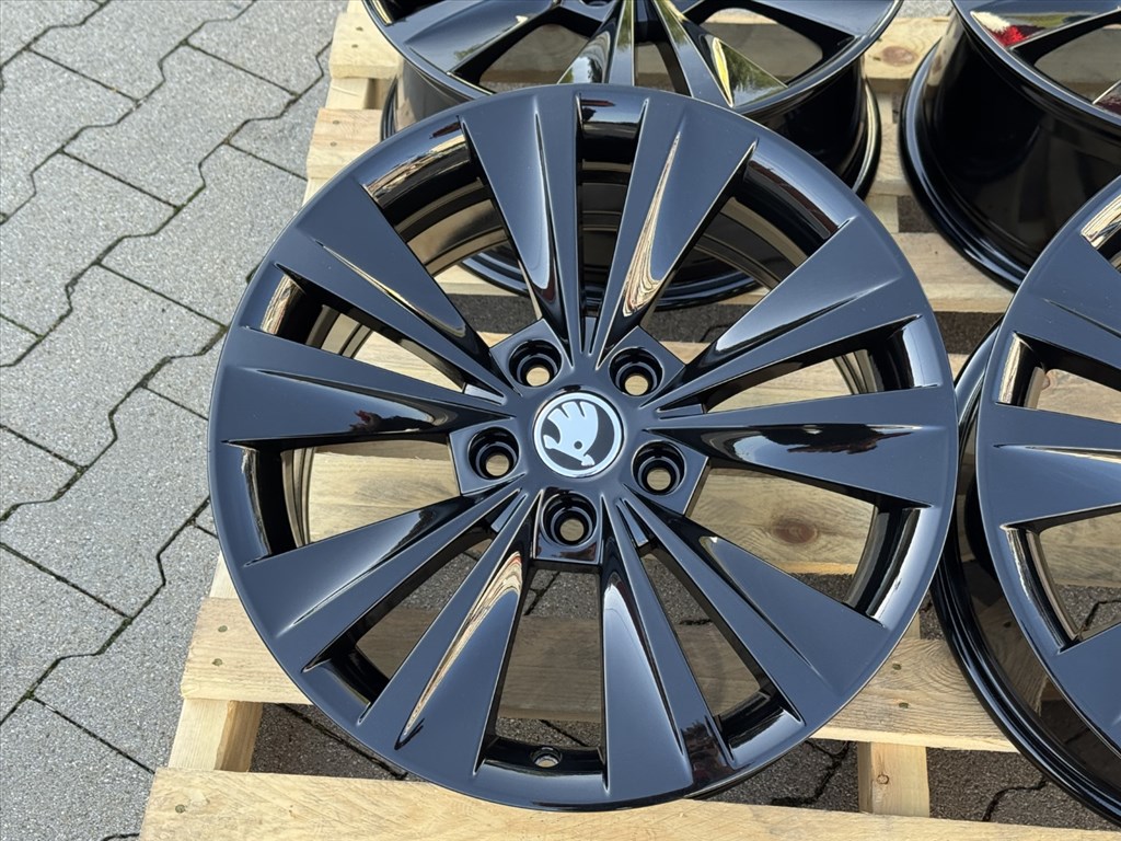 R17 5x112 Original Skoda SuperB 7.5J ET49 gyári alufelni felni 17" 4. kép