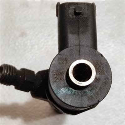 200405 Alfa Romeo 147, 156, 159, Gt, Fiat Croma, Bravo, Stilo 1,9 16v Diesel injektor 55198218 , 0445110391 sorszám: 3201 4021
