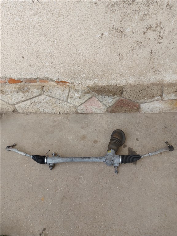 Toyota Auris (E150) 1.4 D-4D Kormánymű 3289 0z090417c 3. kép