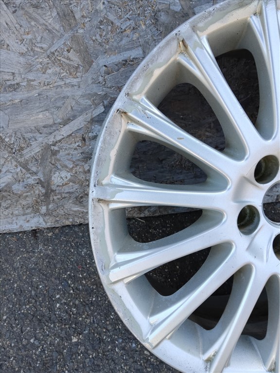 184629 Alfa Romeo GT, 147, 156 16"-os alufelni (1db) a képen látható állapotban 60695999 2. kép