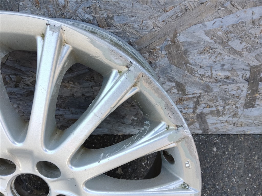 184629 Alfa Romeo GT, 147, 156 16"-os alufelni (1db) a képen látható állapotban 60695999 3. kép