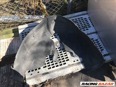 Skoda Yeti bal hátsó dobbetét 5l0853833
