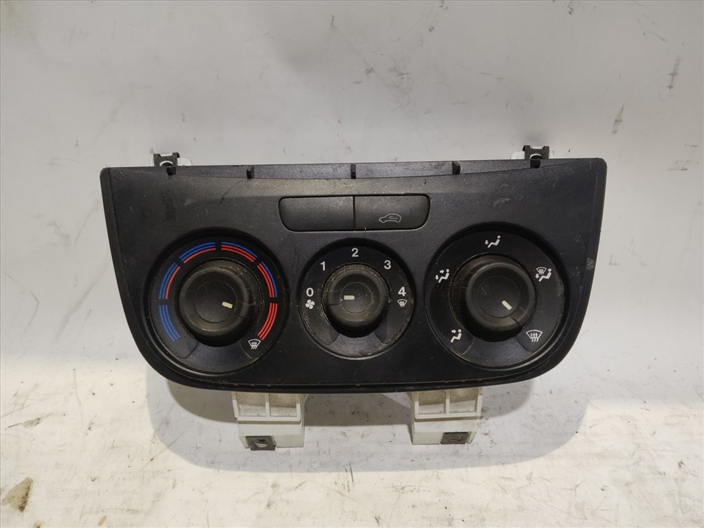 183254 Fiat Doblo III.  2009-2015 Nem klímás fűtéskapcsoló 735492297 1. kép