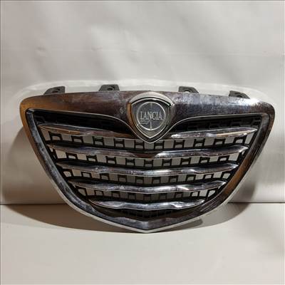 196306 Lancia Delta 2008-2014 Díszrács, a képen látható sérüléssel 735527519