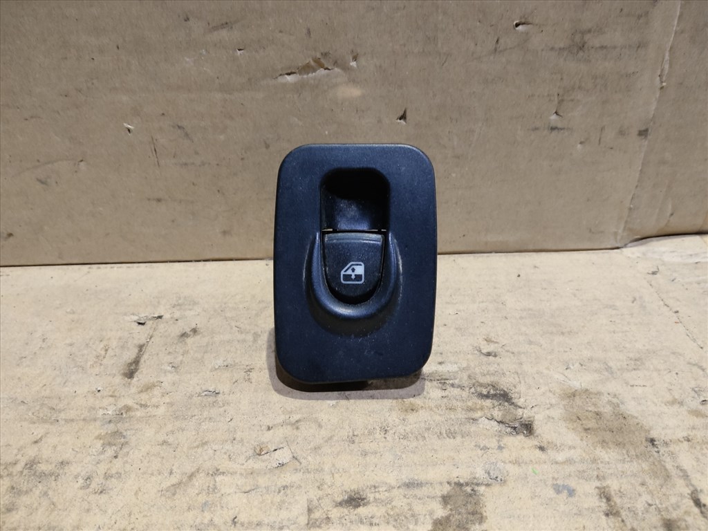 Lancia Ypsilon II. 2003-2011 jobb első ablakemelő kapcsoló 735360608 1. kép