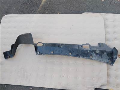 Seat Altea hátsó lökhárító mögötti műanyag 5P0825189
