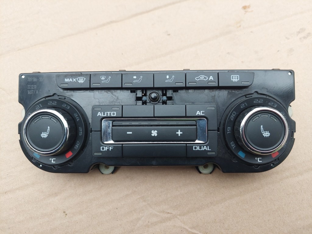 Skoda Octavia II FL-Superb II klímapanel,fűtéskapcsoló 3T0907044BL 1. kép