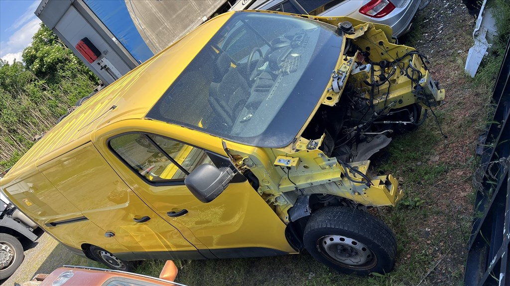 Renault Trafic III Bontott alkatrészek, váltó, motor, futómű, ajtók,  2. kép