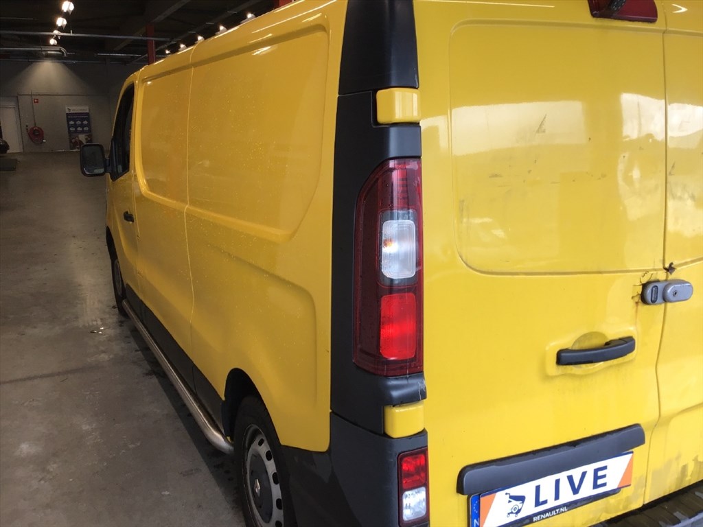 Renault Trafic III Bontott alkatrészek, váltó, motor, futómű, ajtók,  4. kép