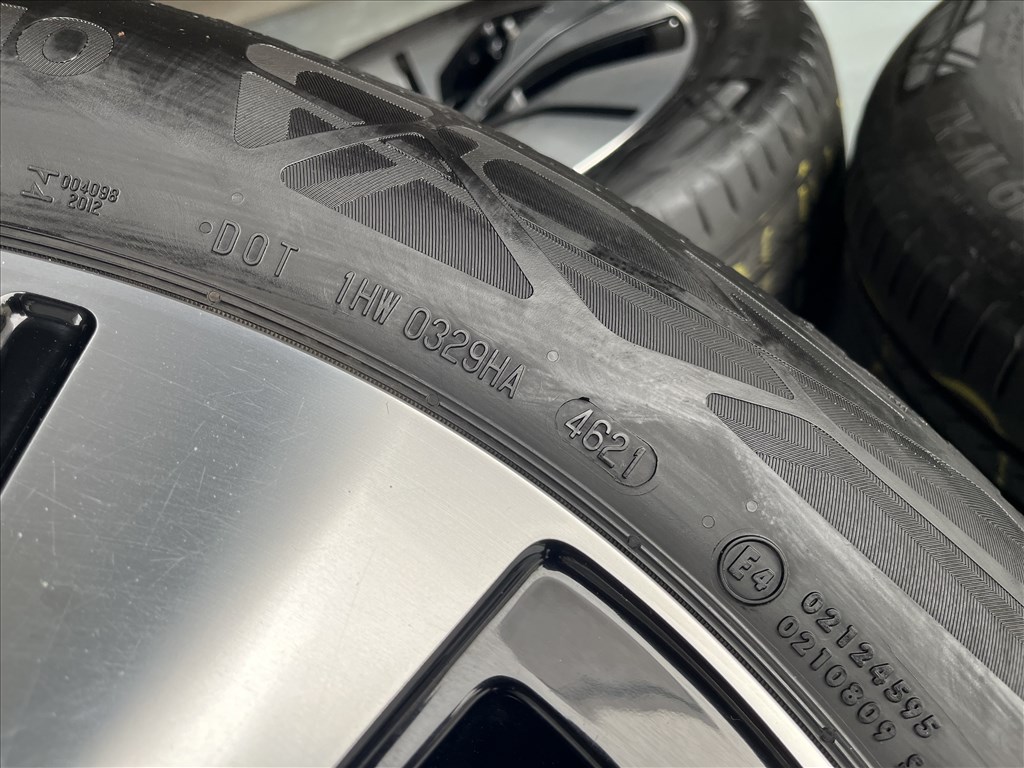 19” 5x112 Mercedes EQC / GLC alufelni szett nyárigumikkal + TPMS! 8. kép