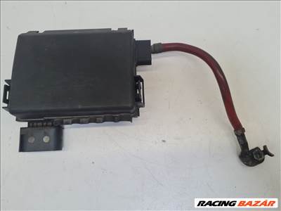 Volkswagen Golf IV biztosítéktábla motortér (19895) 1j0937550ab