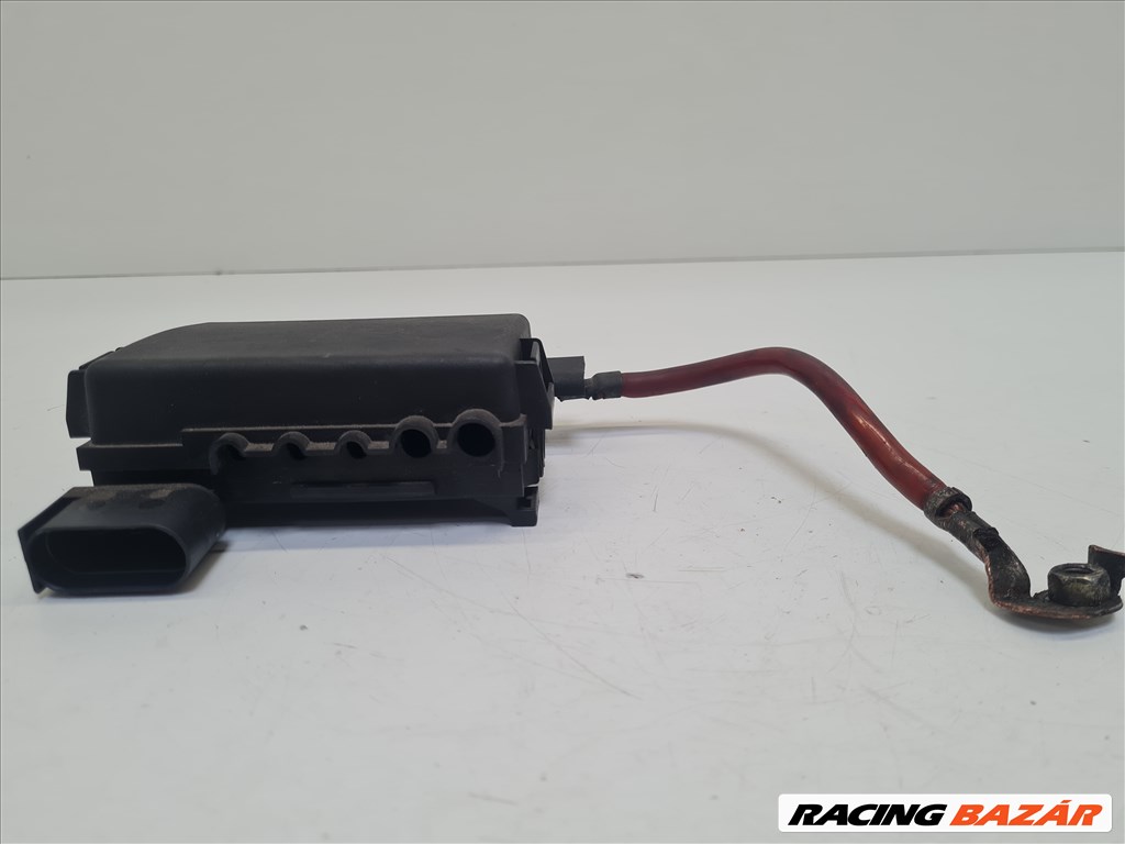 Volkswagen Golf IV biztosítéktábla motortér (19895) 1j0937550ab 2. kép