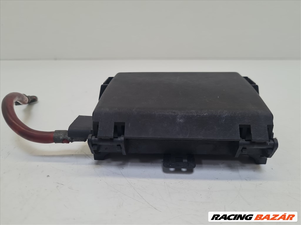 Volkswagen Golf IV biztosítéktábla motortér (19895) 1j0937550ab 4. kép