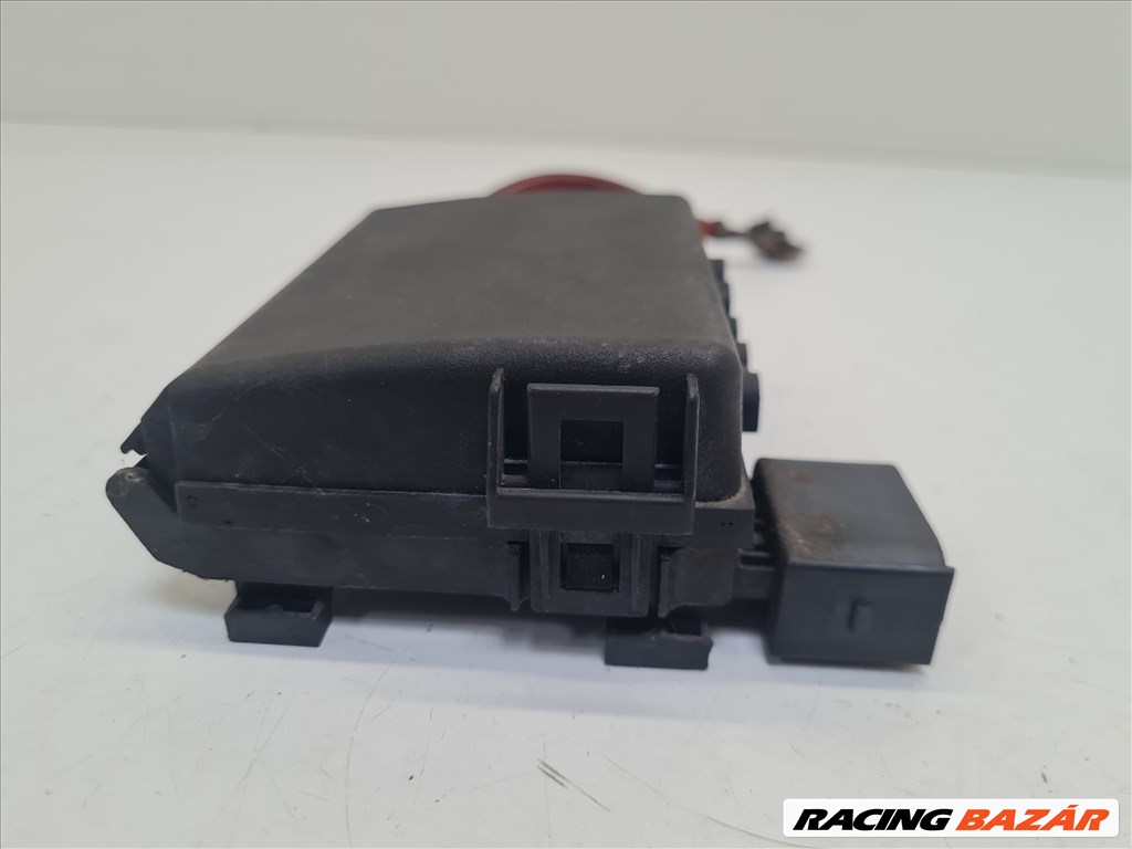 Volkswagen Golf IV biztosítéktábla motortér (19895) 1j0937550ab 5. kép