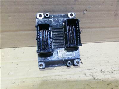 153835 Alfa Romeo 147 2,0 16v Ts benzin motorvezérlő 46777278 , 0261206707