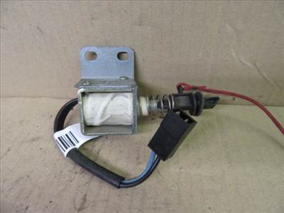 Alfa Romeo 164 tankajtó zár  