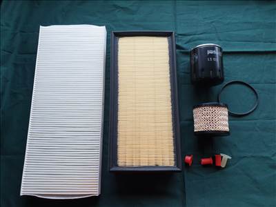 Fiat Ulysse 2,0-2,2 Jtd 16v Diesel gyári új szűrő szett 71765266