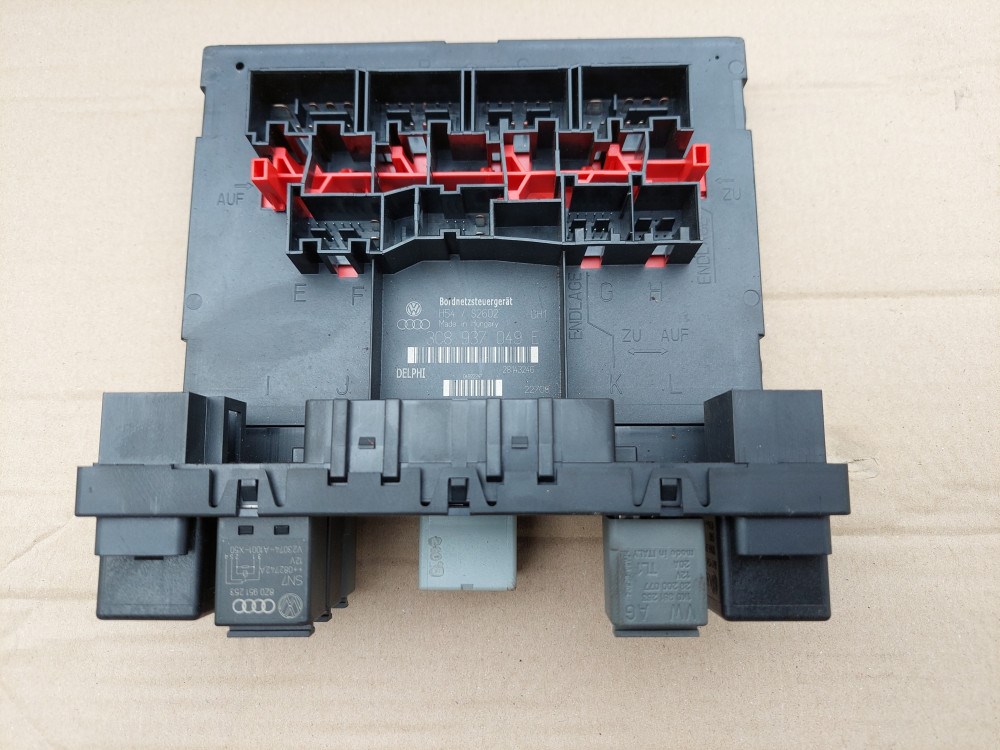 Skoda Octavia II komfort modul 3C8937049E 1. kép