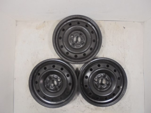    R14 SUZUKI acélfelni 1. kép