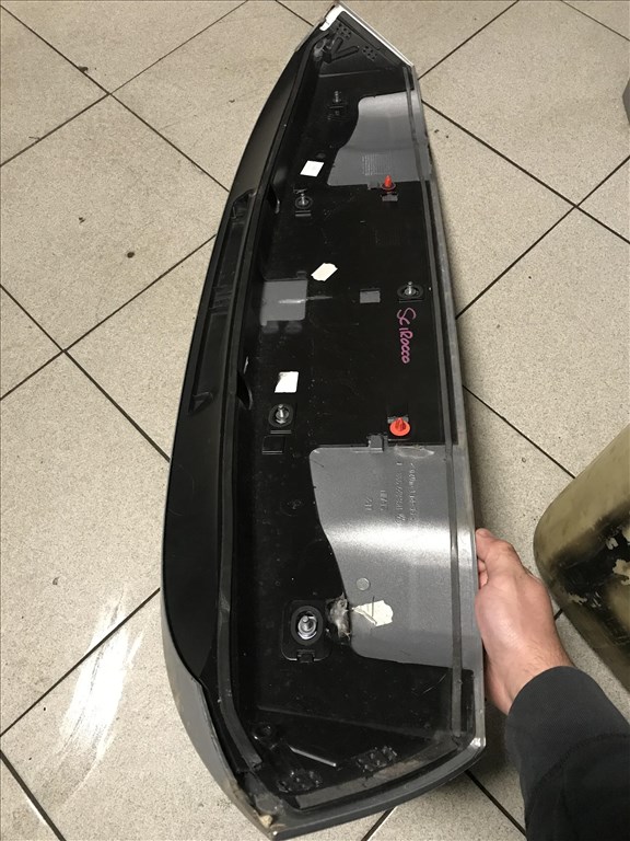 Volkswagen Scirocco III hátsó szárny  1k8827933e 2. kép