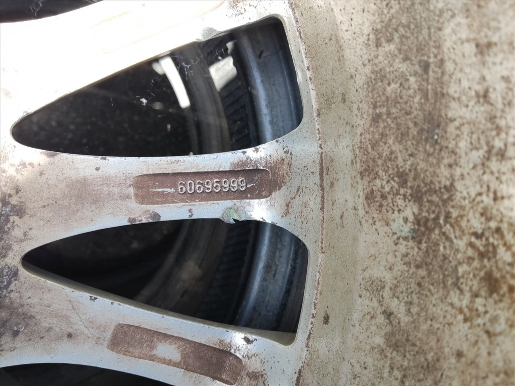 184628 Alfa Romeo GT, 147, 156 16"-os alufelni (1db) a képen látható állapotban 60695999 3. kép