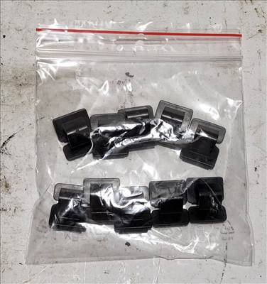 Fiat Grande Punto utángyártott új motorháztető szigetelés rögzítő patent. 10-os csomag 46804433