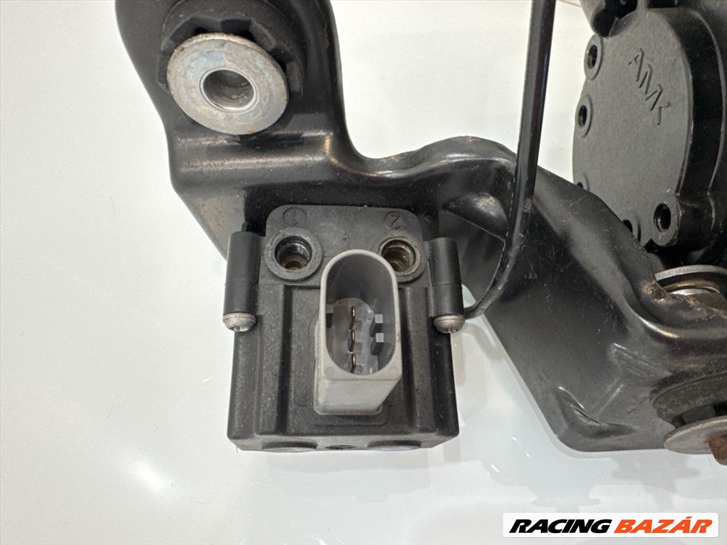 BMW X5 E70 X6 E71 légrugó kompresszor 37226775479 74769 7. kép