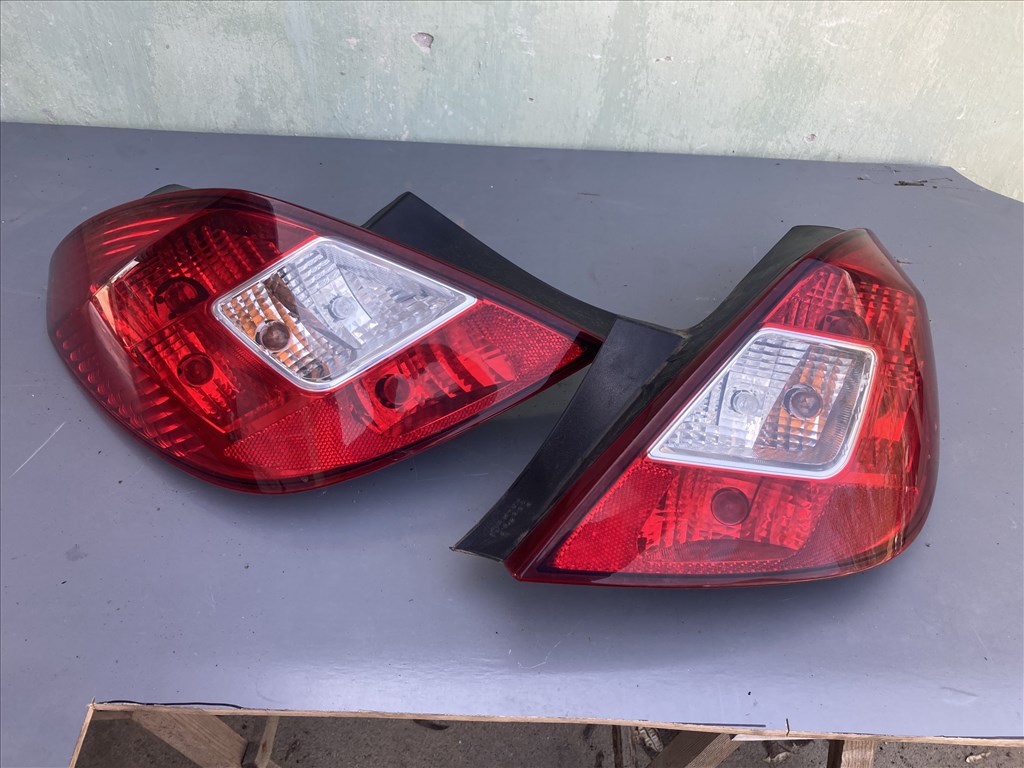 Opel Corsa D Corsa d hátsó lámpa  1. kép