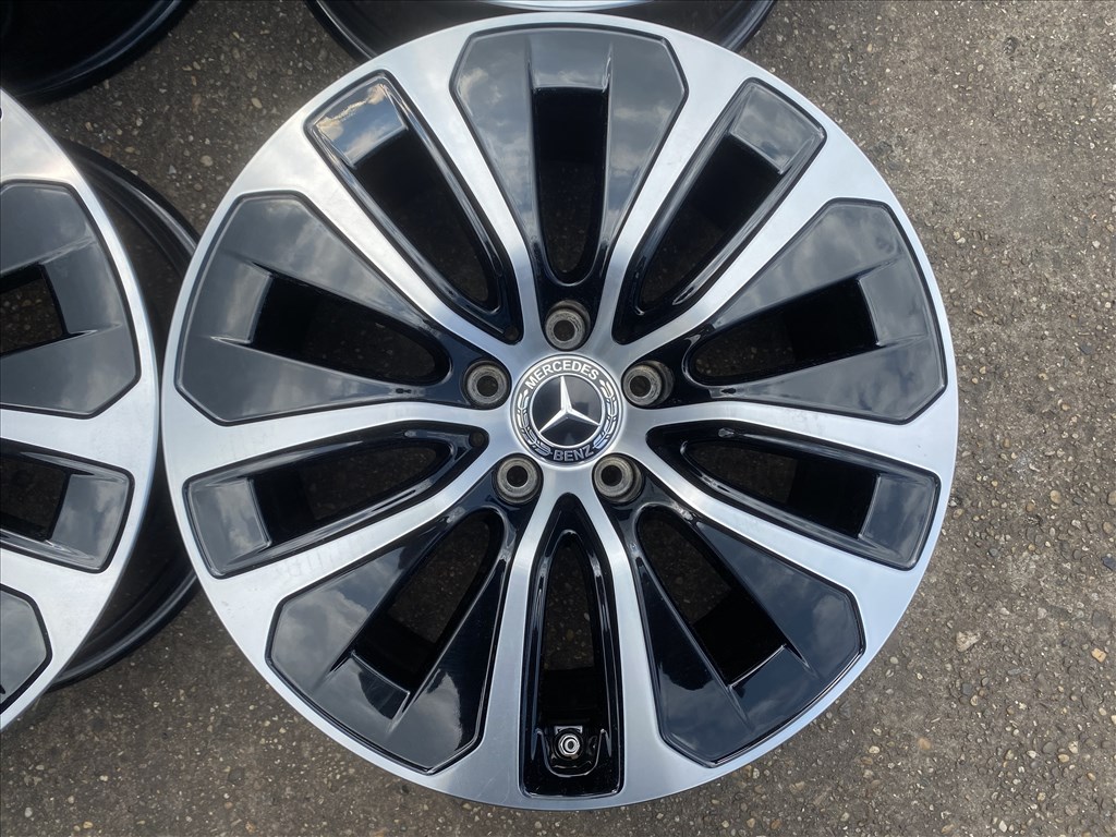 4db gyári 18" Mercedes-Benz GLC alufelni. (3883) 2. kép